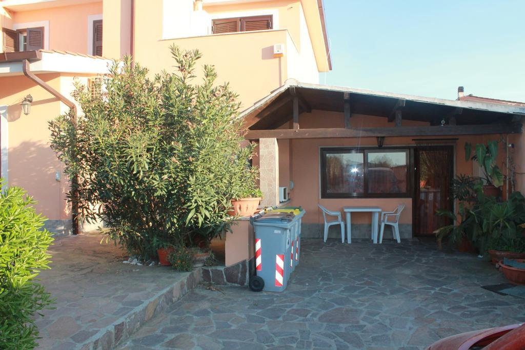 פיומיצ'ינו B&B Giorgia Airport מראה חיצוני תמונה