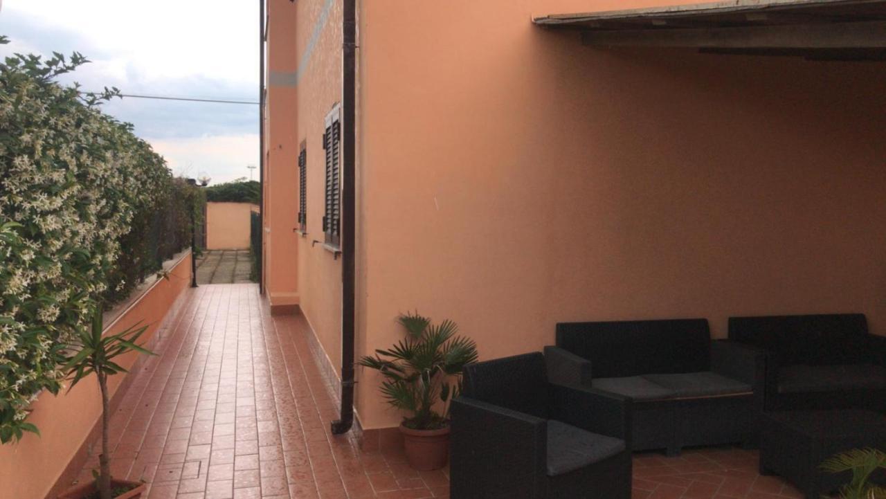 פיומיצ'ינו B&B Giorgia Airport מראה חיצוני תמונה